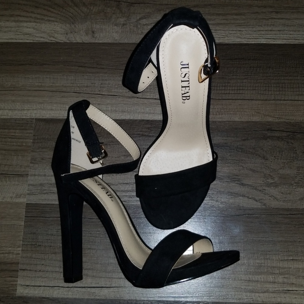 Black suede single sole heel